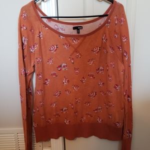 Hurley long sleeved top